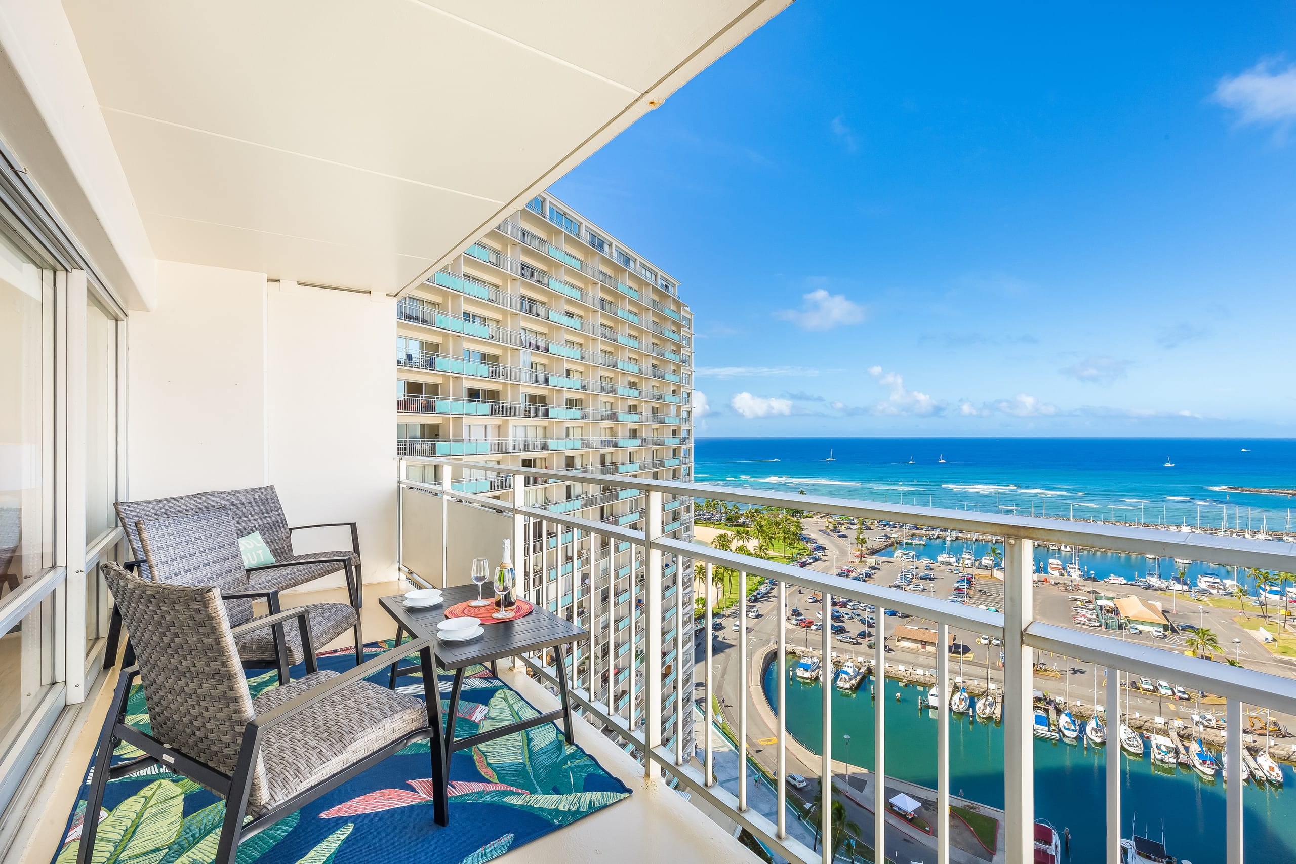 Ocean-Sunset Views Condo Steps Away from the Beach - Image 35