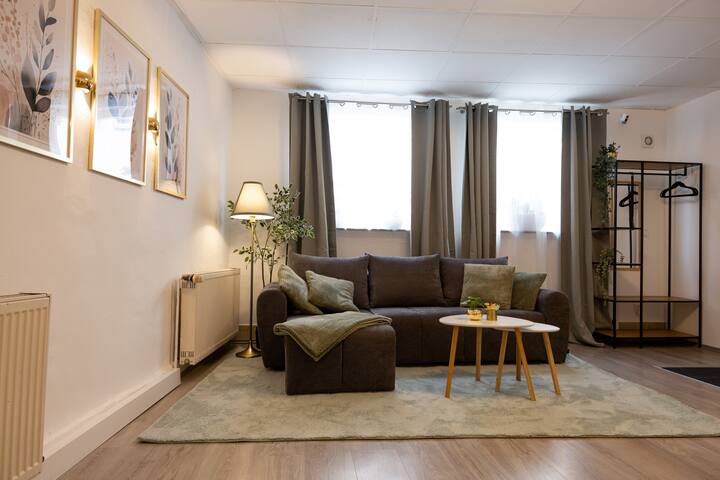 Location-moderne-salle De Bain Privée-vue Sur Jard - Bad Salzungen