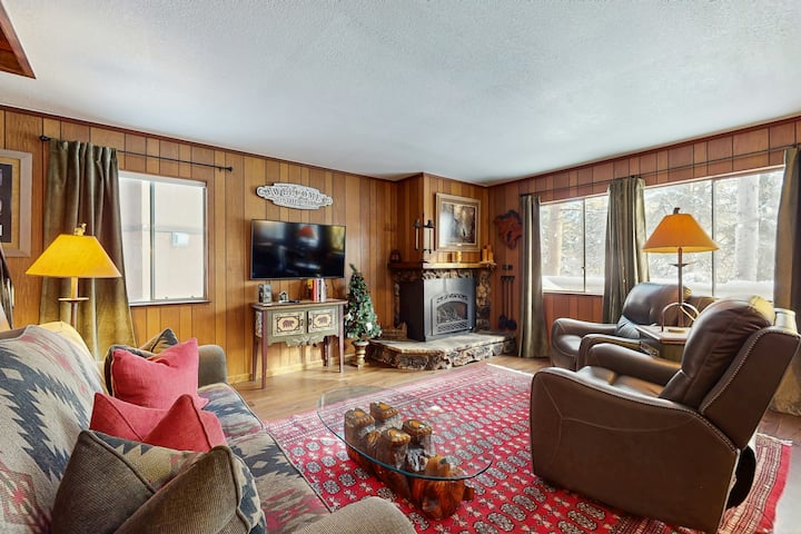 3 Br | Family And Pet Friendly, Walk To Lake/cafes - South Lake Tahoe, CA
