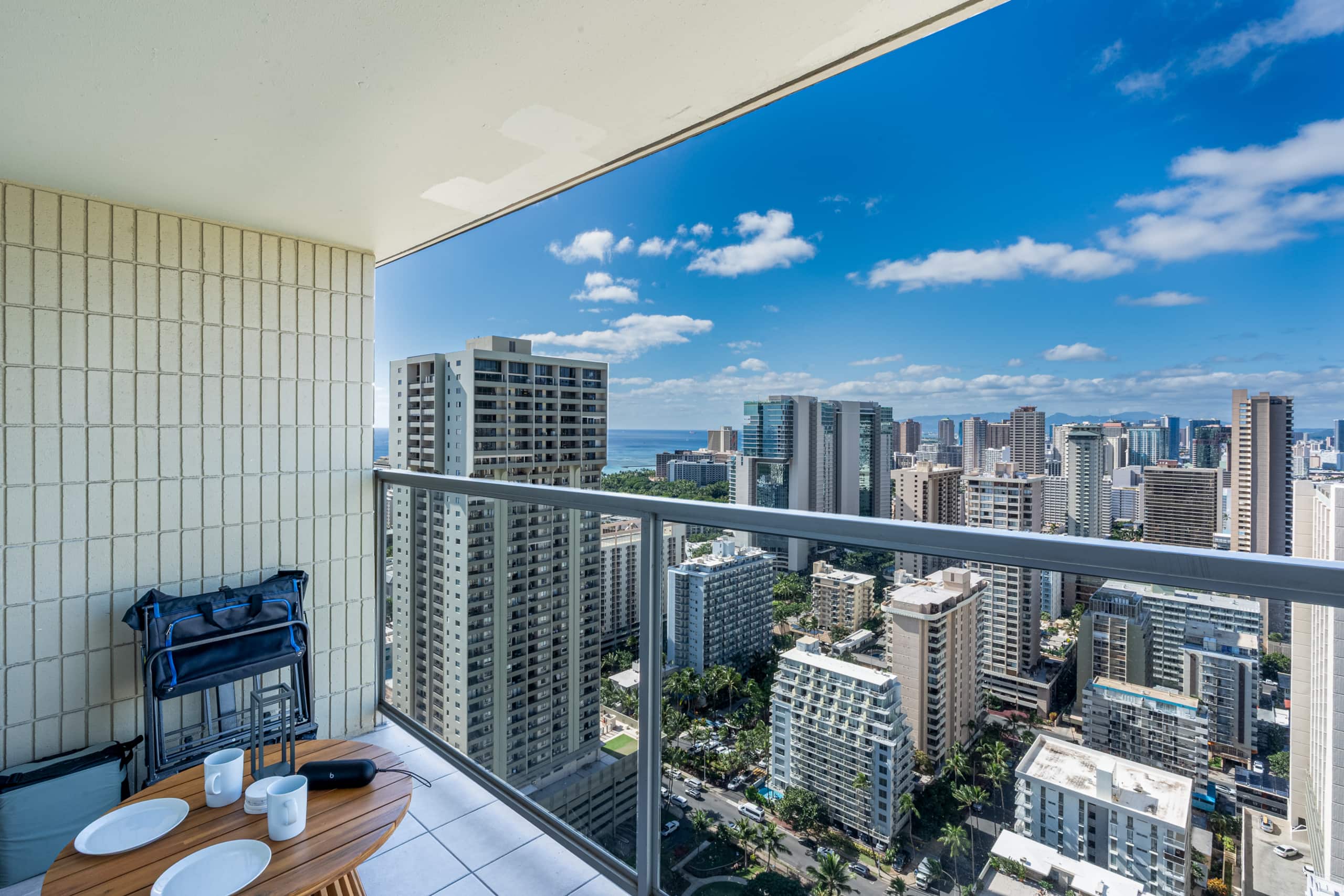 Newly Renovated, 39FL Chic Studio w/ Ocean Views - Image 24