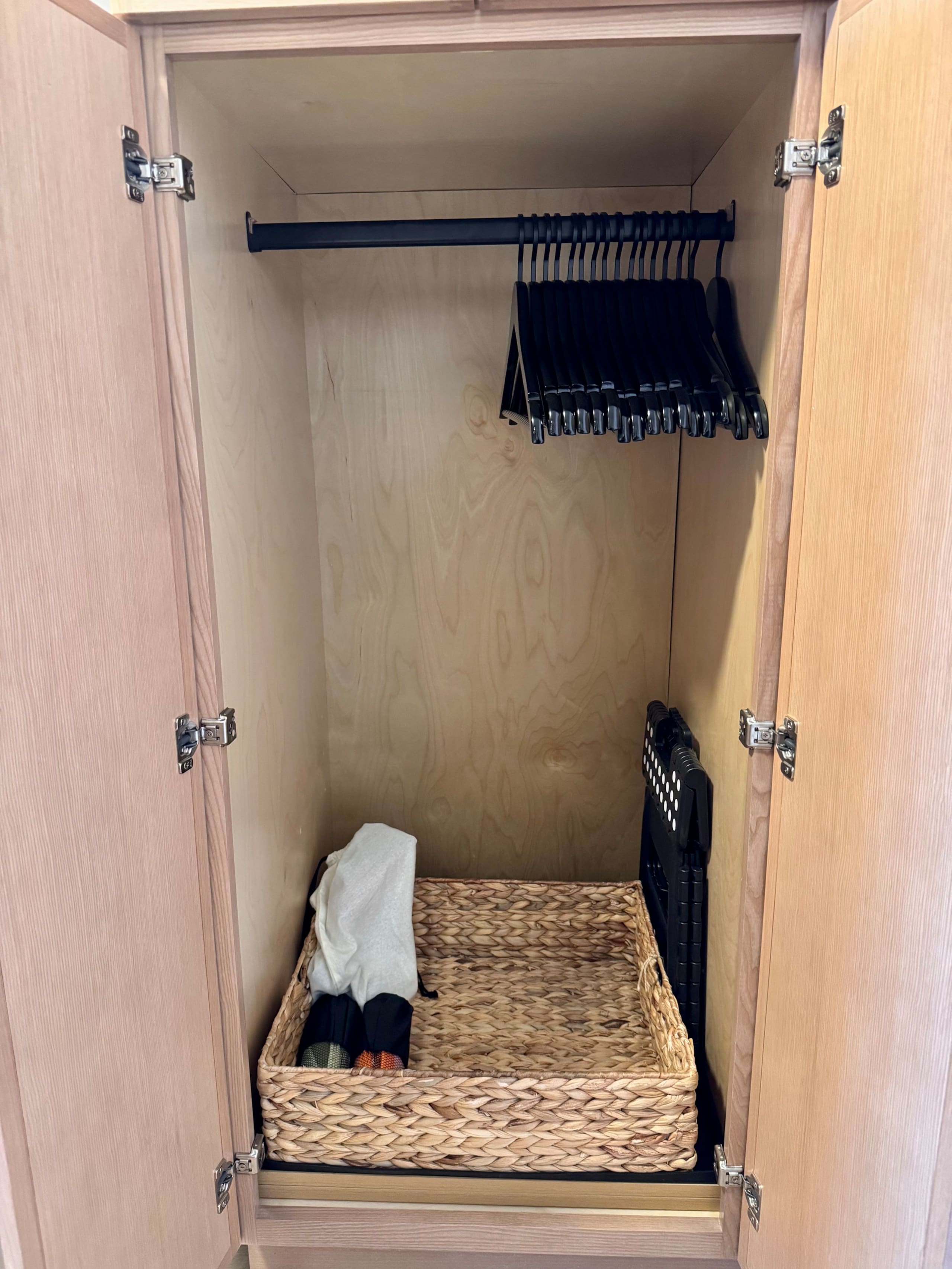 Newly Renovated, 39FL Chic Studio w/ Ocean Views - Image 21