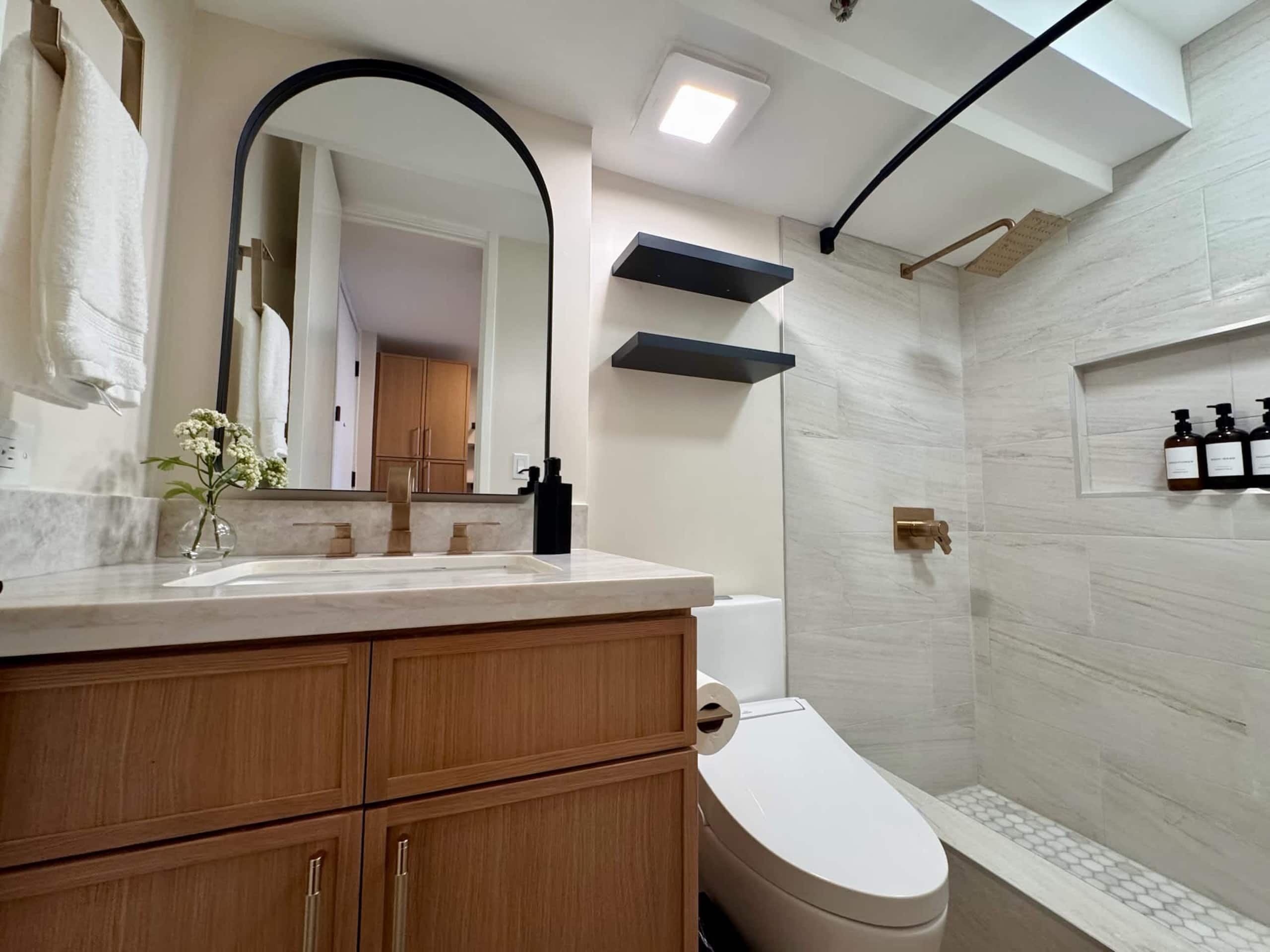 Newly Renovated, 39FL Chic Studio w/ Ocean Views - Image 22
