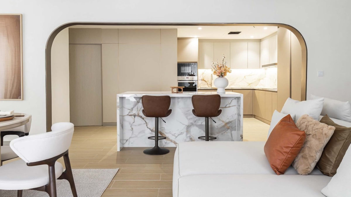Ultimate Luxury Penthouse w/ Pool & Marina Views - 4
