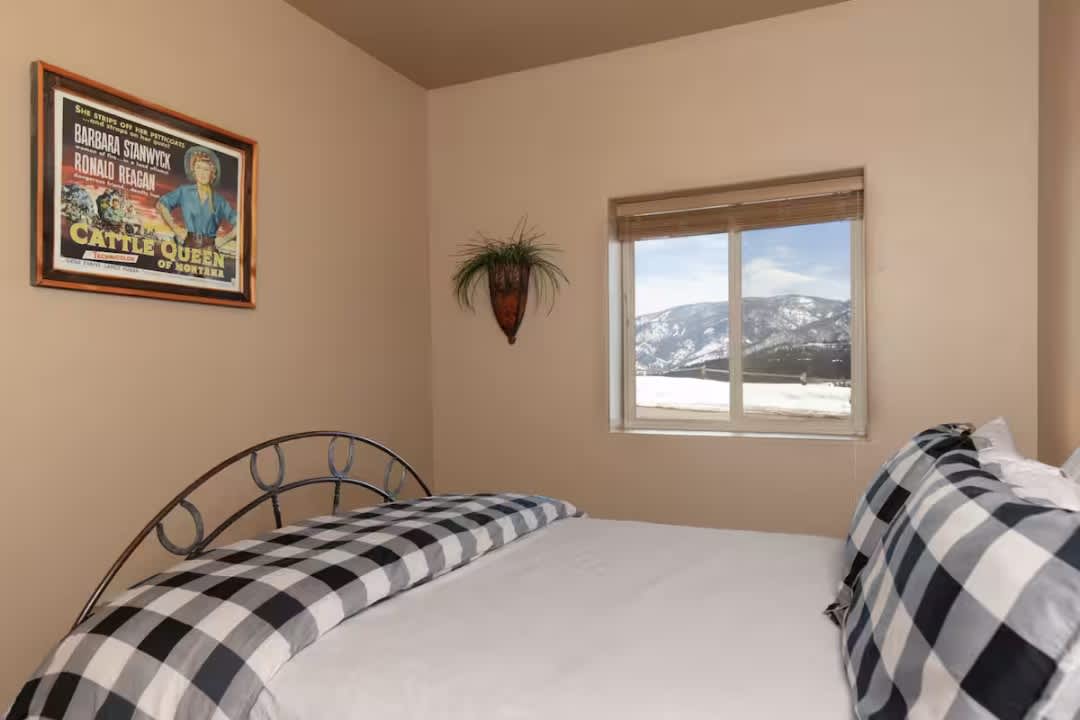 Dhoma e gjumit nr. 2: Krevat dhe televizor inteligjent