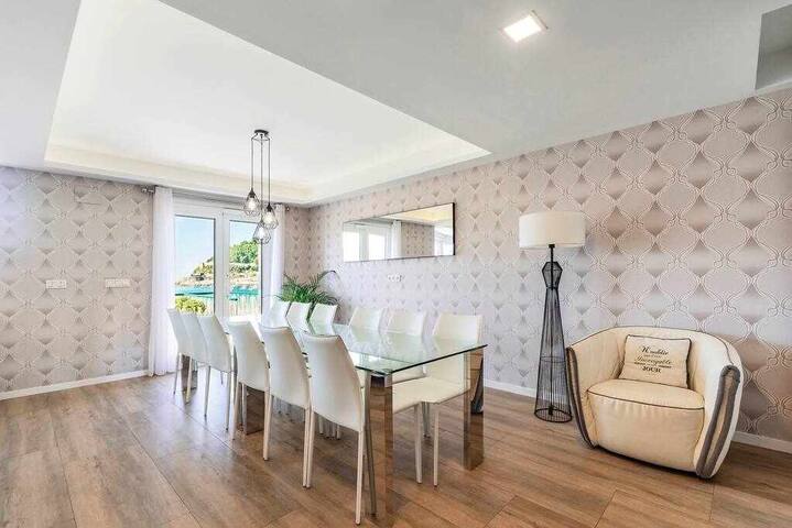 La Concha Beach Deluxe by DonosRent gallery image 5