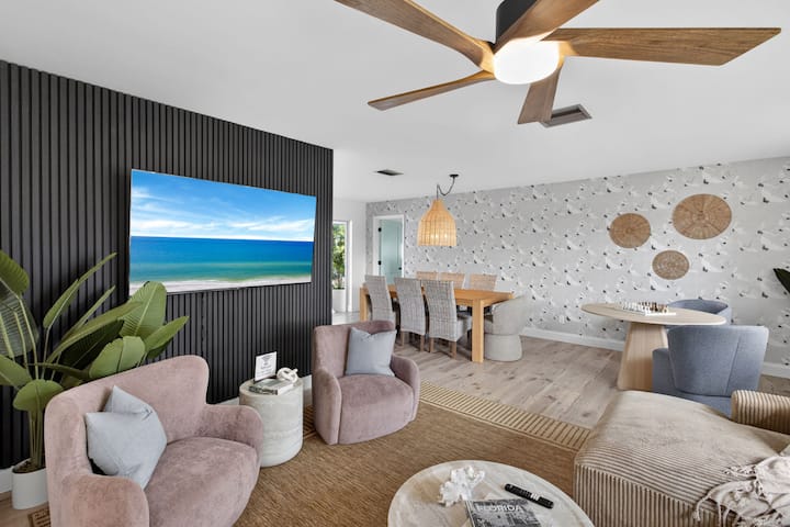 Family And Dog-friendly Pool Home, Bikes, Lanai - ケープコーラル, FL