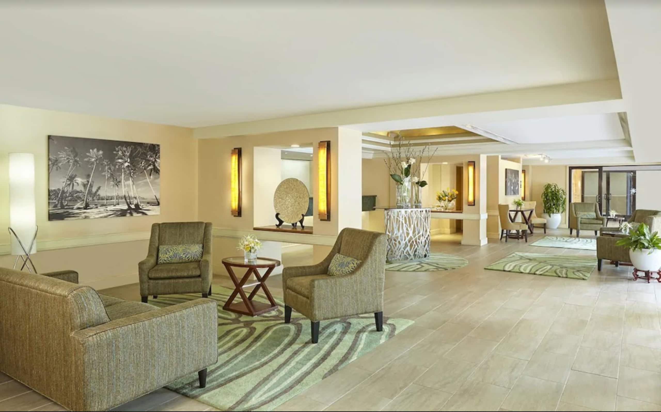 Condo in Honolulu · ★4.8 · Studio · 2 beds · 1 private bath - Image 7