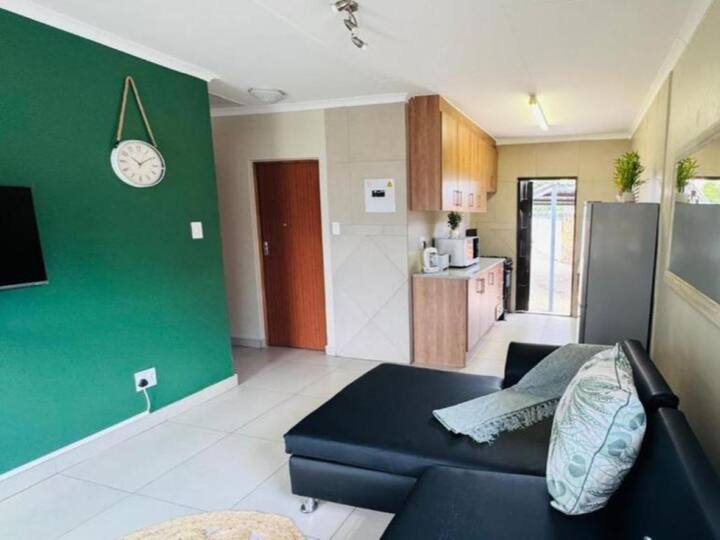 Tshepang Modern Suites - 2 Bedroom Apartment - Trichardt
