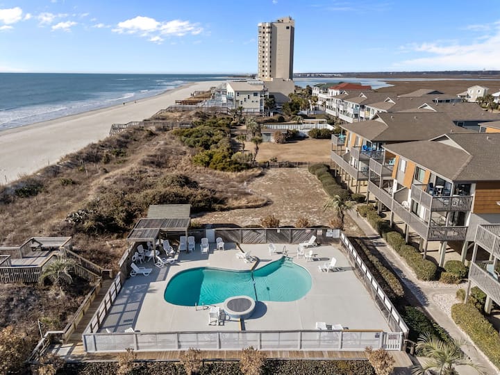 Island Time: Direct Beach Access, Pool - Ocean Isle Beach, NC