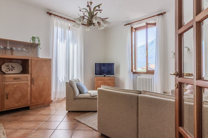 Villa Gard Family House - Varenna