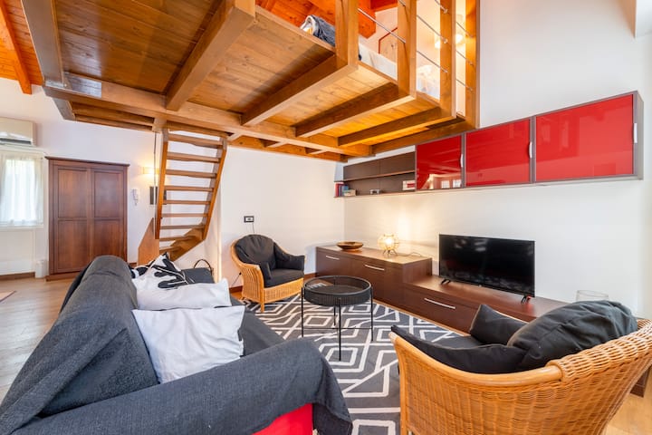 Roncati Loft Apartment - Bellagio
