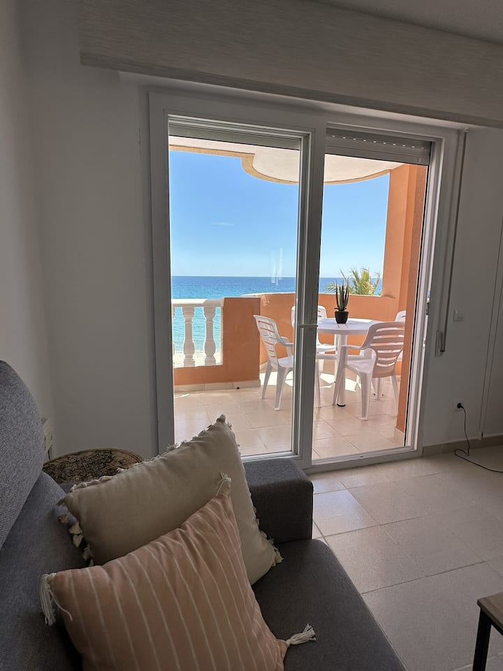 लिविंग रूम