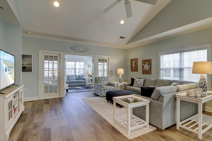 3 Bedroom/3 Bathroom 2nd Floor Shipyard Villa - Hilton Head Island, SC