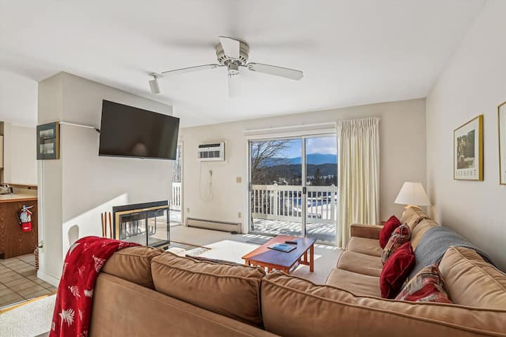Mountainside Condo J202: 2 Br, Resort Amenities! - Stowe, VT