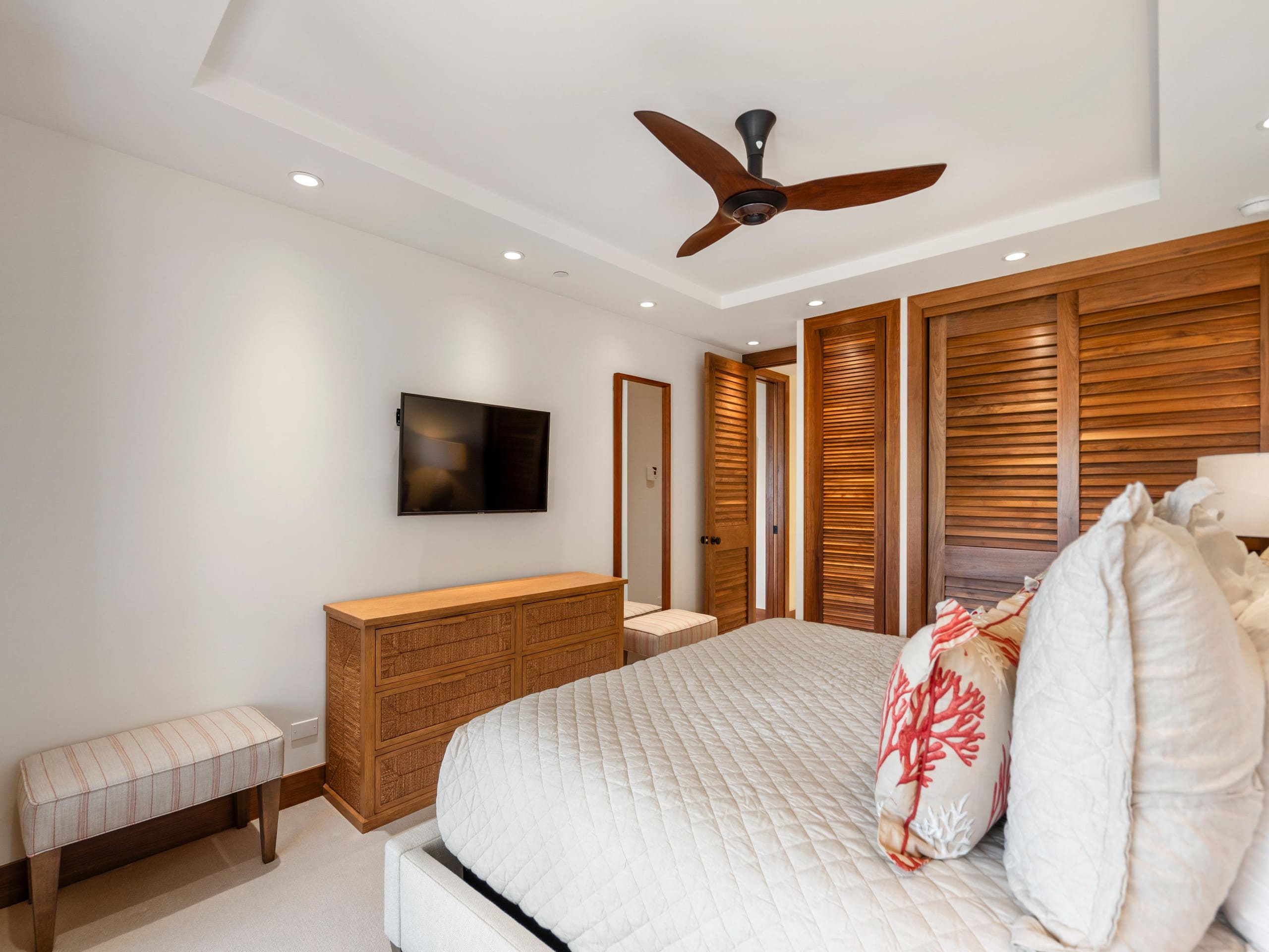 Live the Aloha Life w/ Ocean Views & Resort - Image 31
