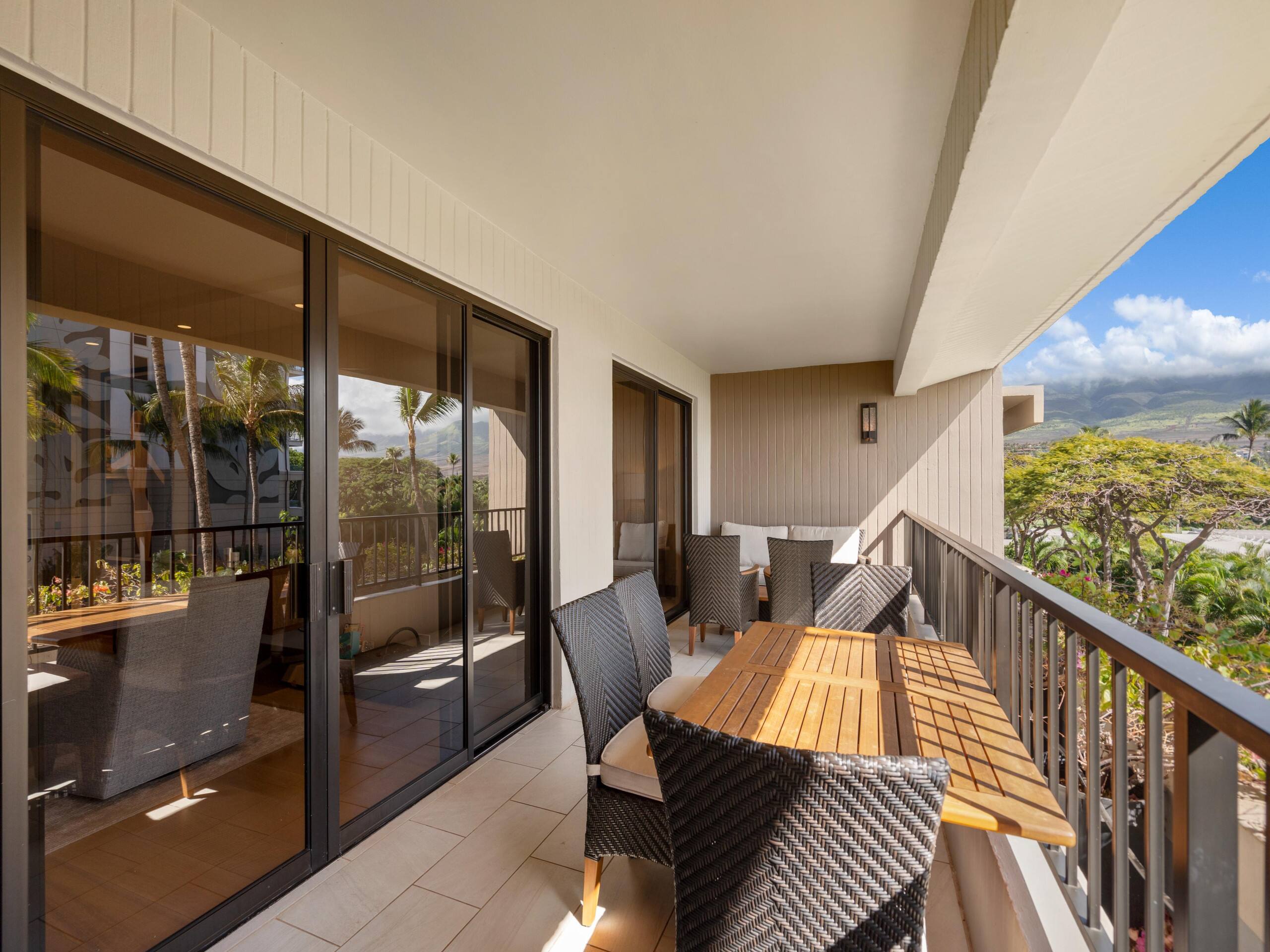 Live the Aloha Life w/ Ocean Views & Resort - Image 15