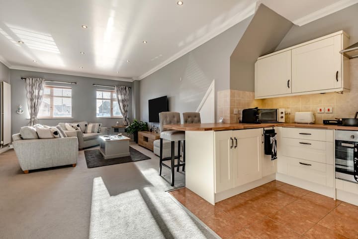 2 Bed In Barton On Sea (Oc-c34500) - New Milton