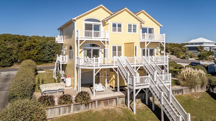 Beach Allure West | Pet-friendly Oceanfront Duplex - Swansboro, NC