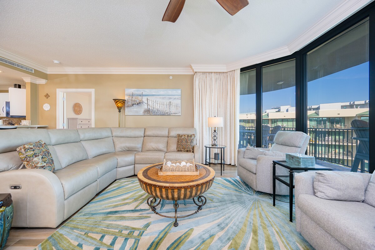 Relaxing Bayfront Condo | Phoenix on the Bay 1511 - Condominiums for ...