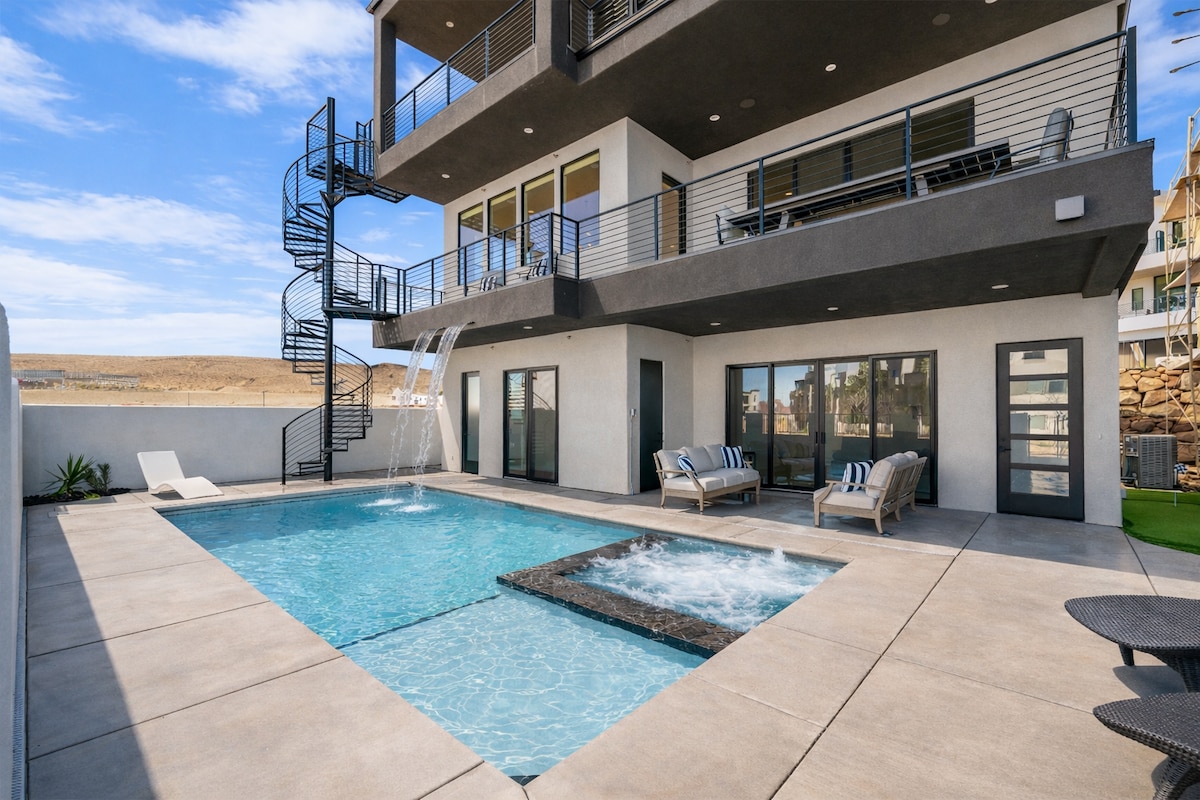 Snapshot of Penthouse Rentals With Private Pool House