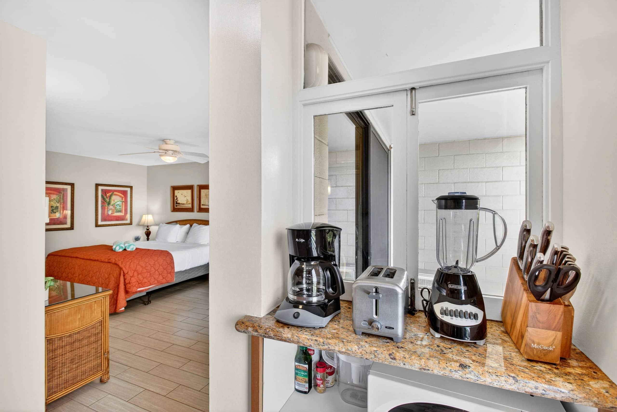 Gorgeous New Seaside Studio Retreat - Image 20