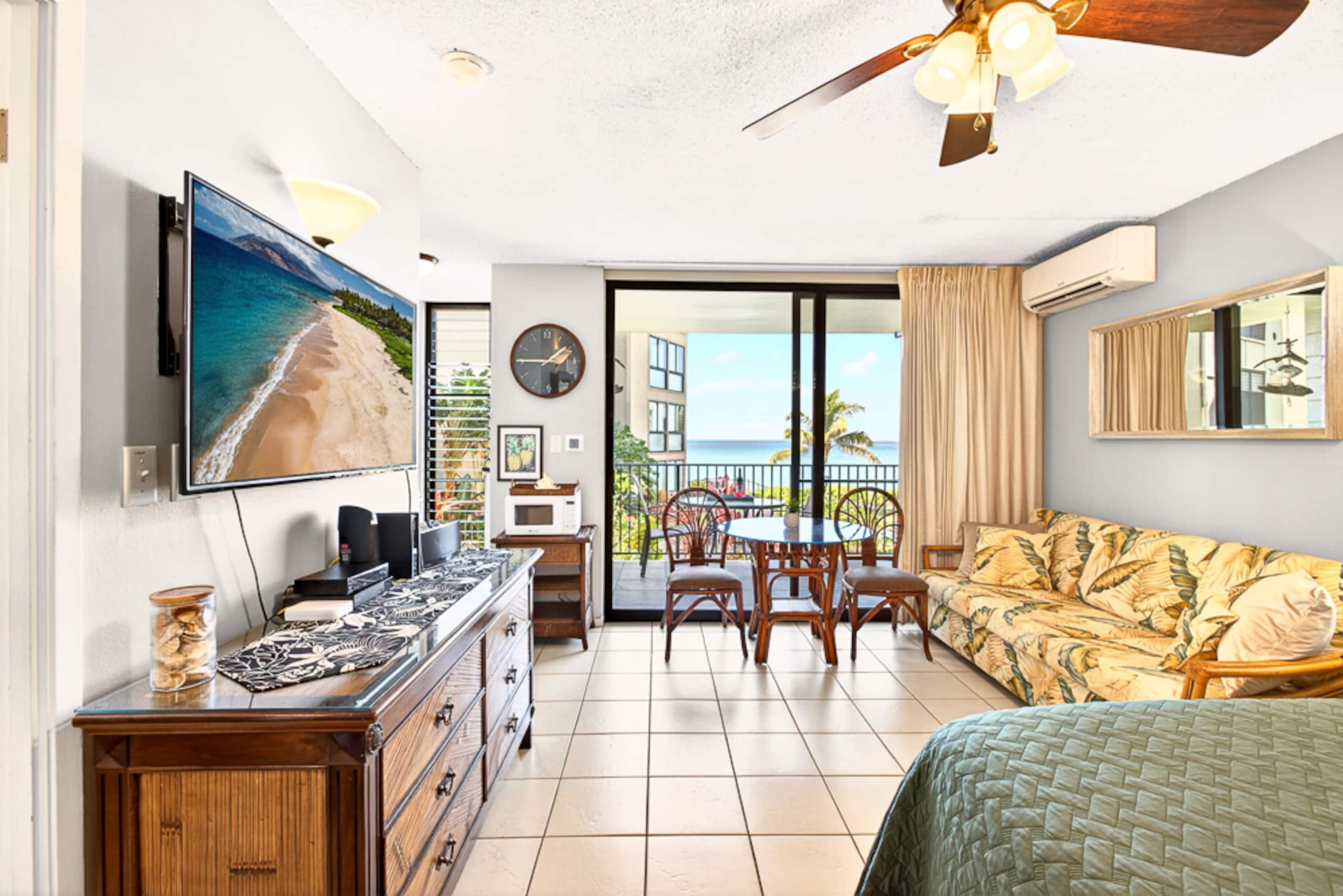 Studio with a million dollar view - Image 9