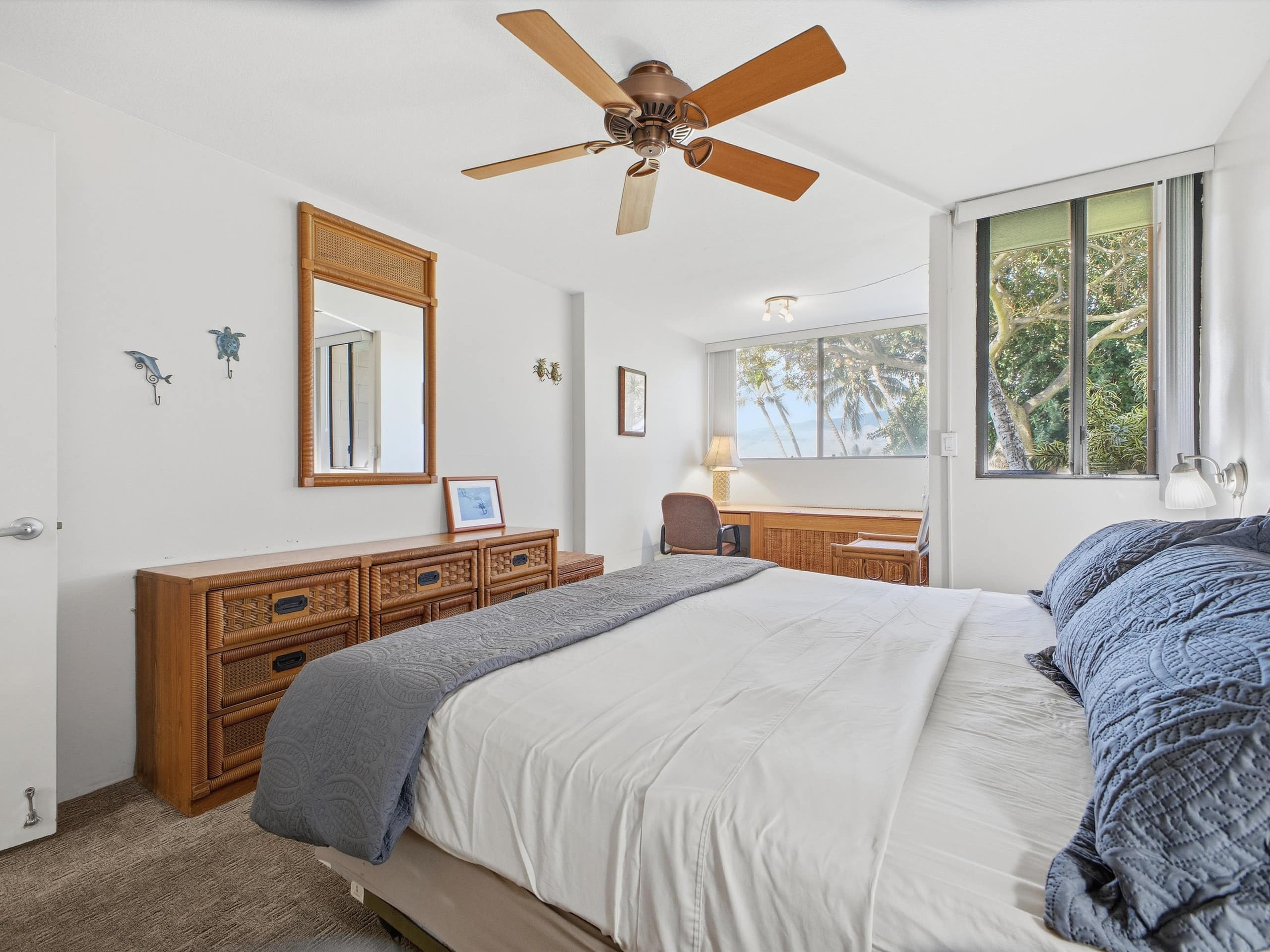 Direct Beachfront Living in South Maui - Image 15