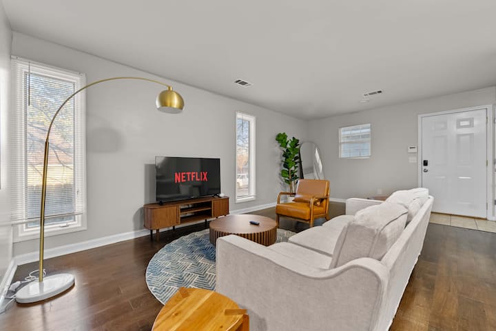 Midtown Bright 2br Near Riverwalk W/ Parking - 콜럼버스