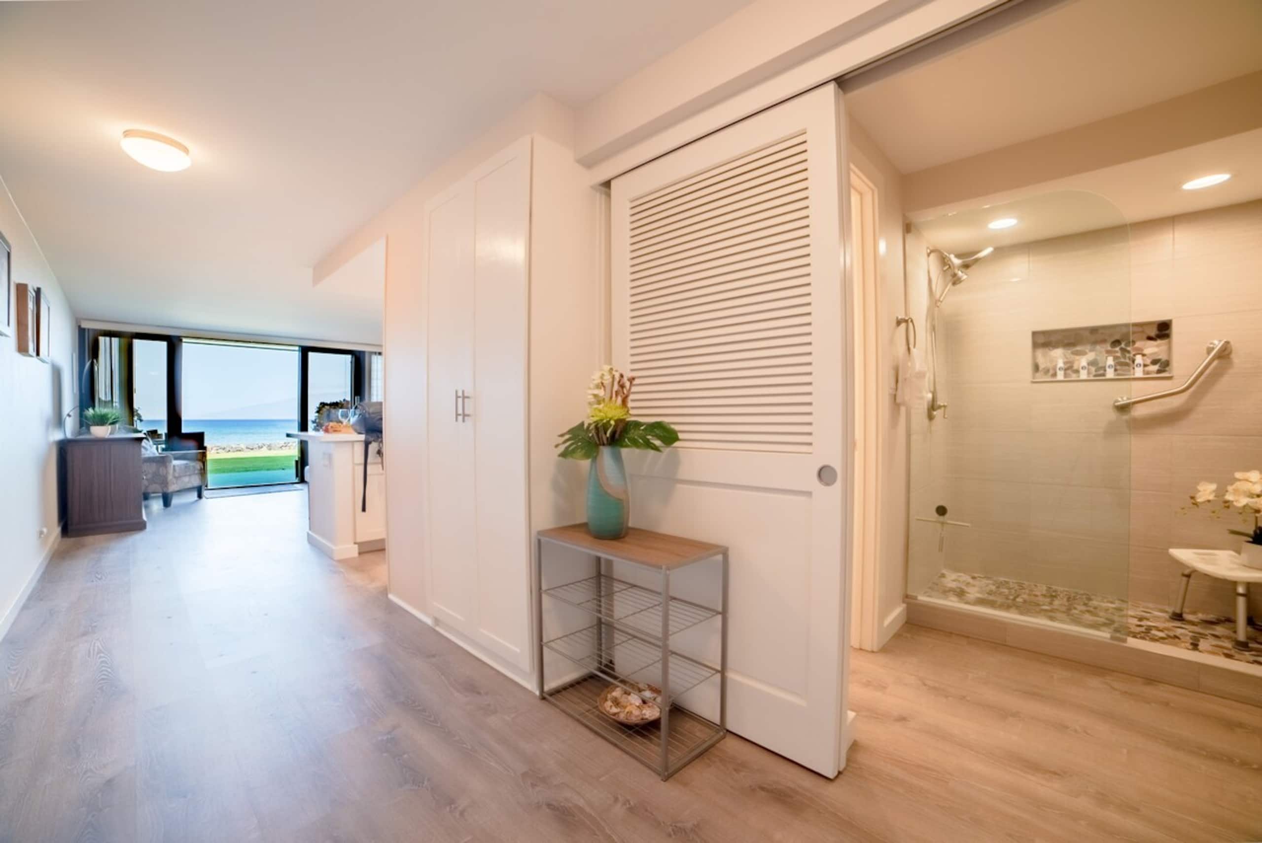 Condo in Lahaina · ★4.33 · 1 bedroom · 2 beds · 1 private bath - Image 19