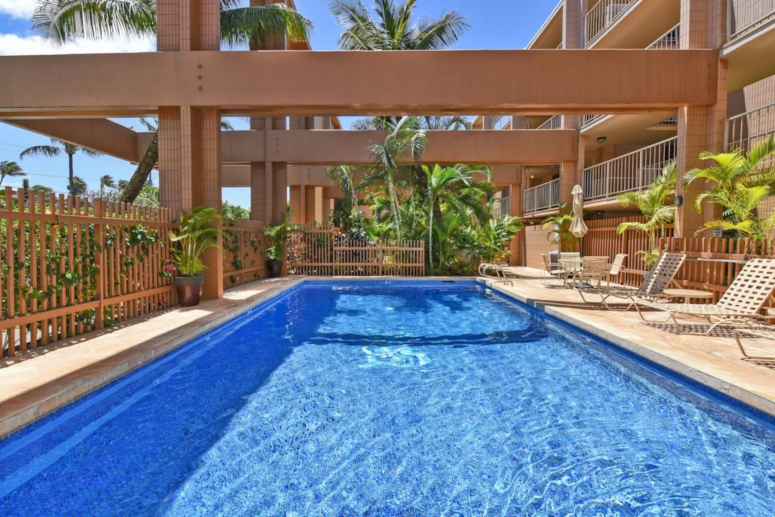 Condo in Lahaina · ★4.33 · 1 bedroom · 2 beds · 1 private bath - Image 38