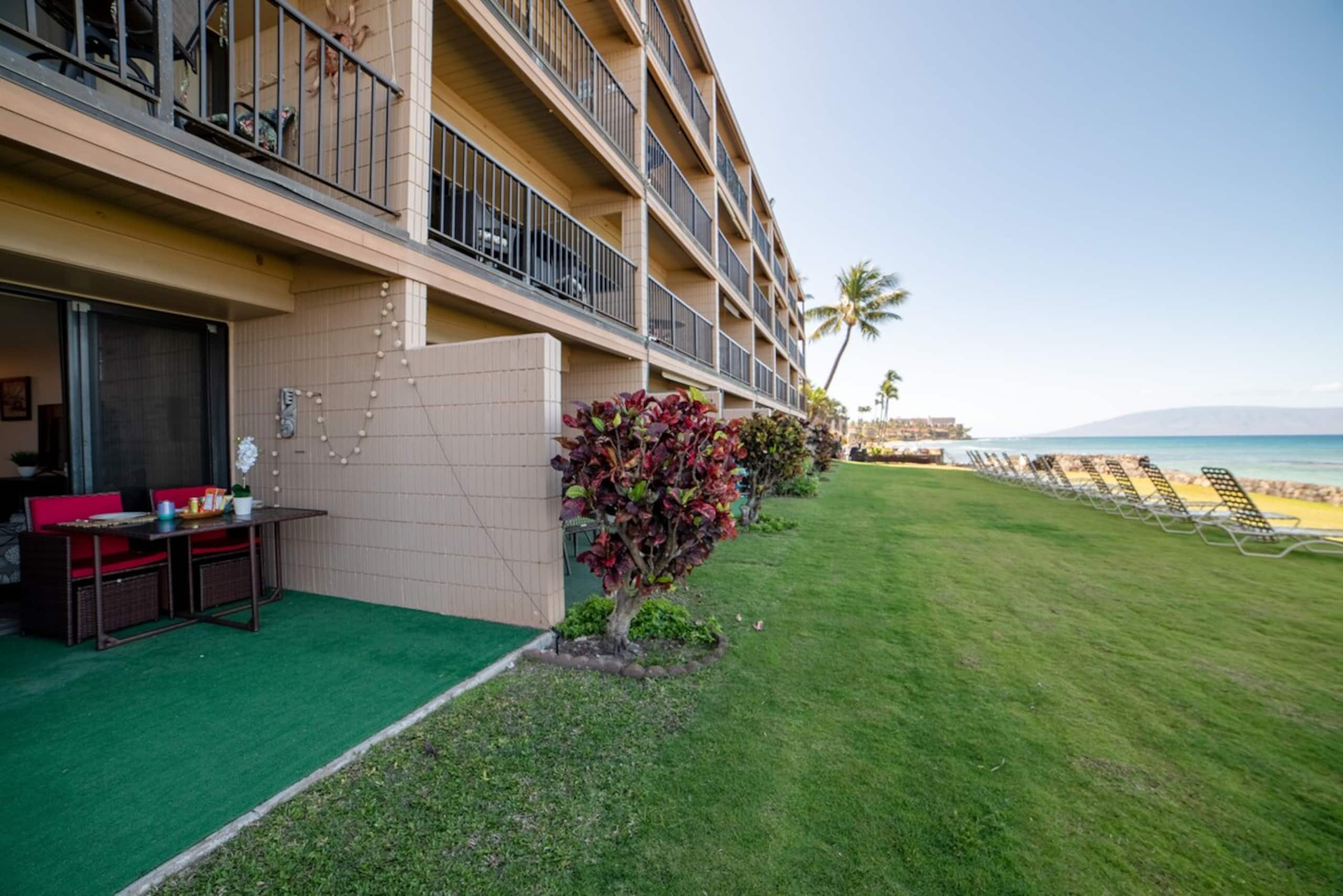 Condo in Lahaina · ★4.33 · 1 bedroom · 2 beds · 1 private bath - Image 31