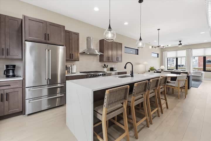 Brand New 5br House & Carriage House Near Downtown - 인디애나폴리스