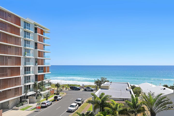 Palm Beachview Luxe Steps To Beach & Talle Creek - Tweed Heads