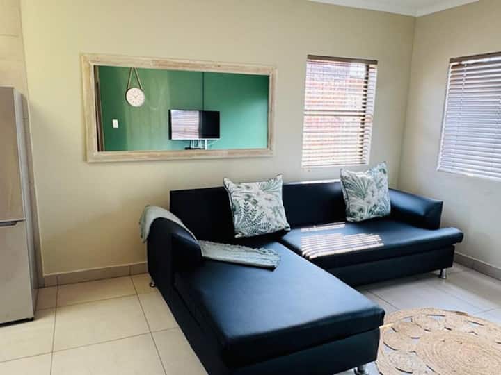 Tshepang Modern Suites - 2 Bedroom Apartment - Secunda