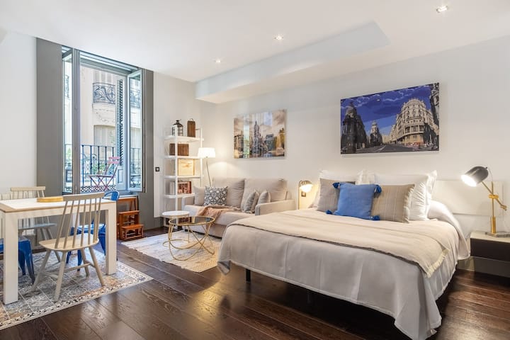 Stylish Studio For 2 In Central Madrid - Madrid