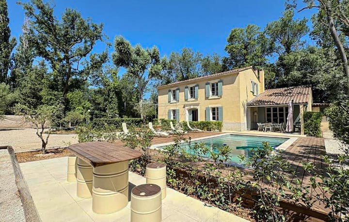 Beautiful Home In Les Angles - Avignon