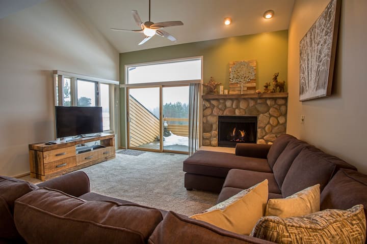 Trout Creek Resort #56 By Purestay - Harbor Springs, MI