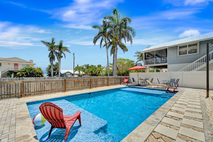4br Duplex Near Beach With Pool, Grill, W/d - Bradenton Beach