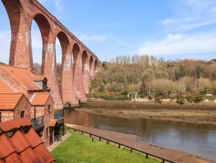 No.15 Riverside Walk (Mallard) - Whitby, UK