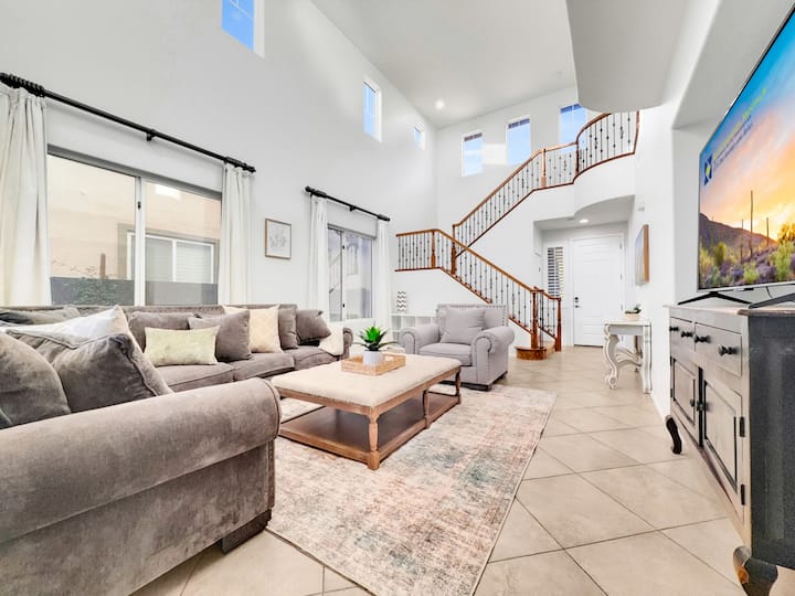 Morrison Ranch Superb Family Home! 30 Night Min. - Gilbert