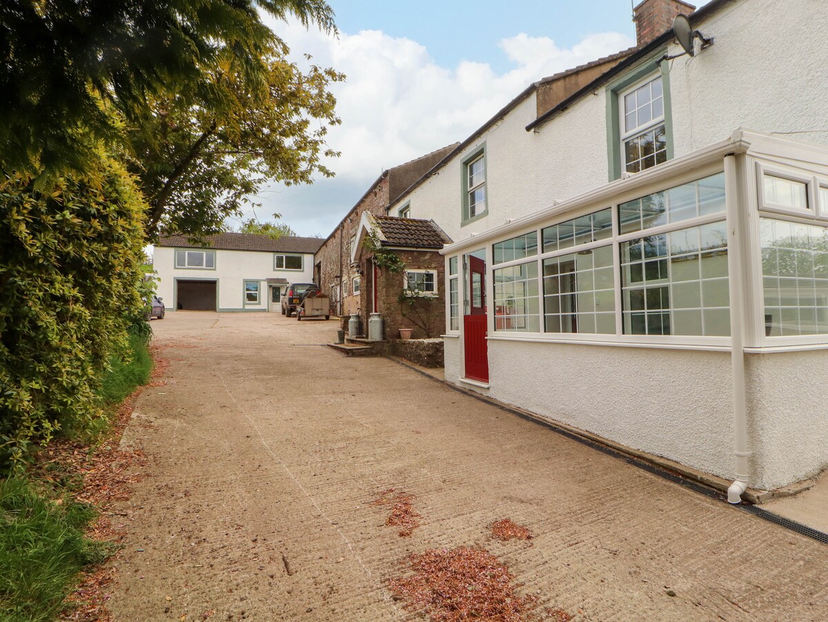 Kirkland Howe Cottage - Houses for Rent in Cumberland, England, United ...