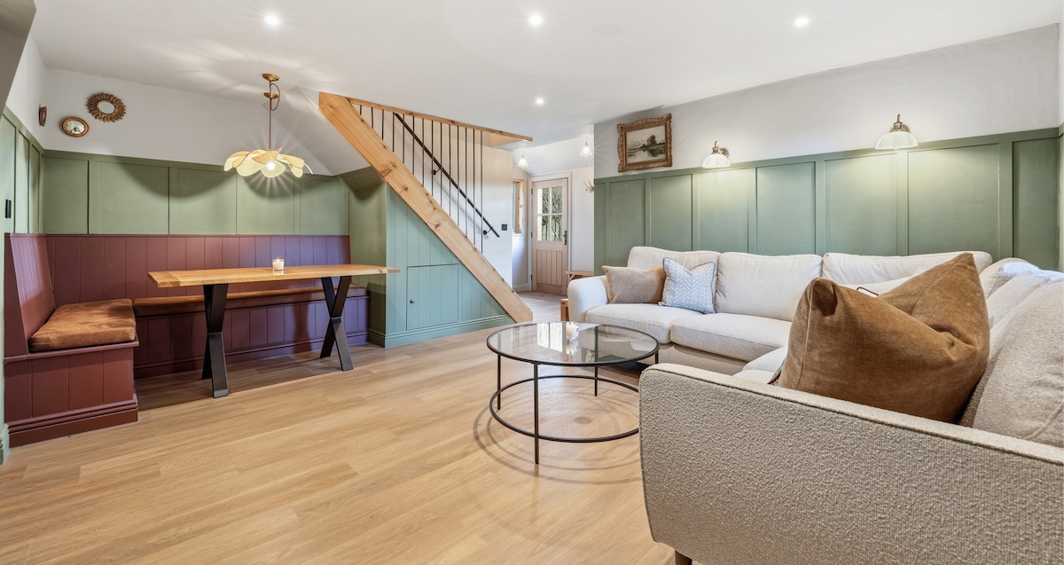 Successful Airbnb property: Luxury Cottage in Cheshire Countryside in Cheshire