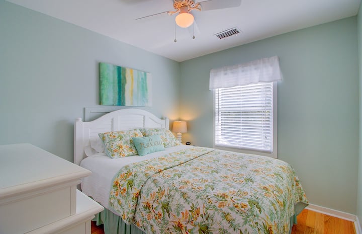 Spavaća soba 4 ima bračni krevet (1,6x2)