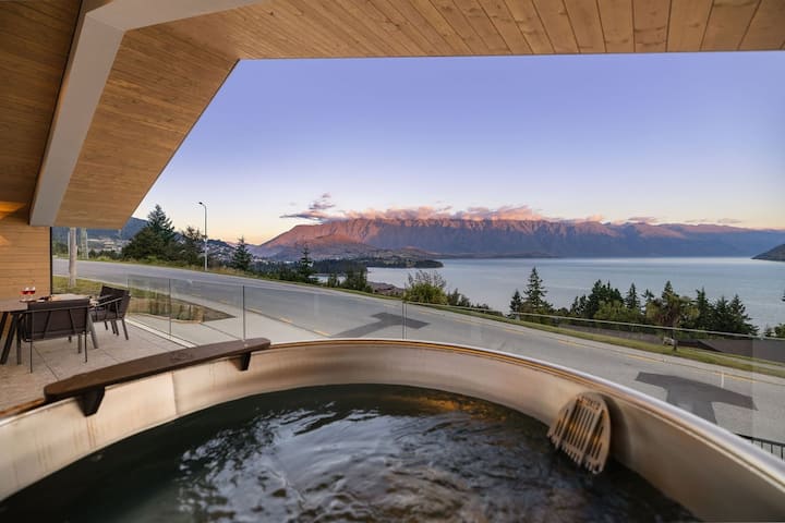 Aspen View + The Hideaway | Sleeps Up To 12 Guests - Queenstown