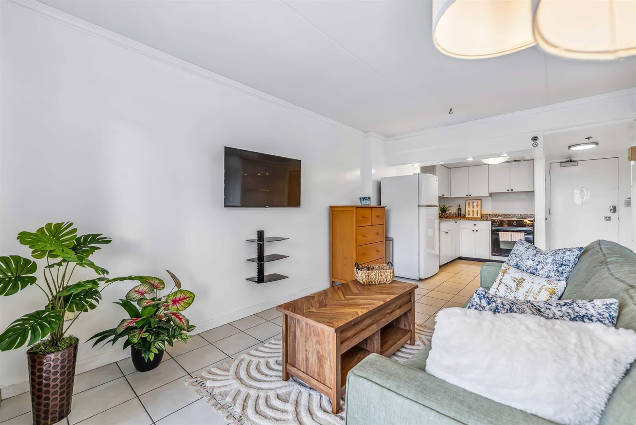Condo in Honolulu · ★5.0 · 1 bedroom · 2 beds · 1 bath - Image 13