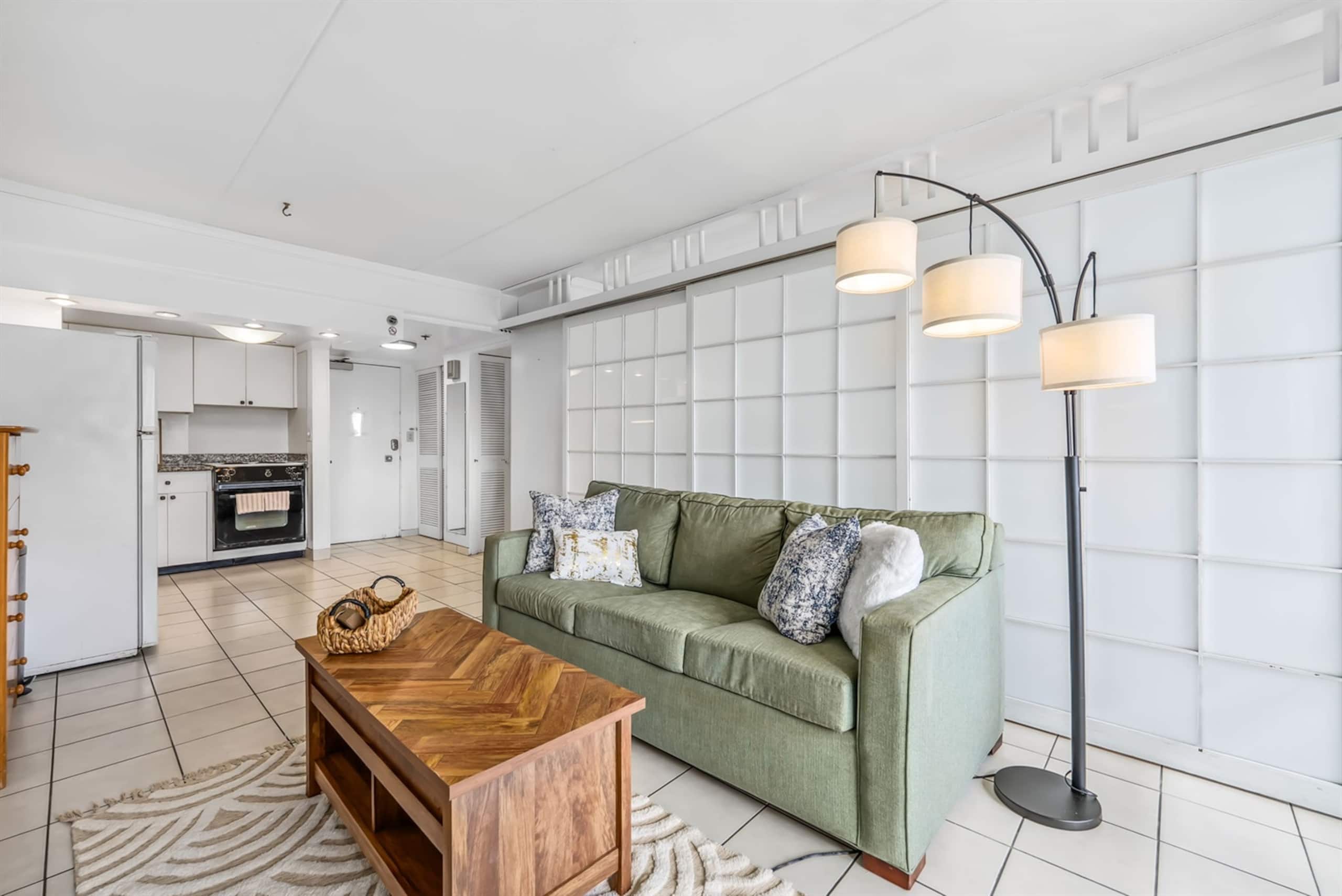 Condo in Honolulu · ★5.0 · 1 bedroom · 2 beds · 1 bath - Image 5