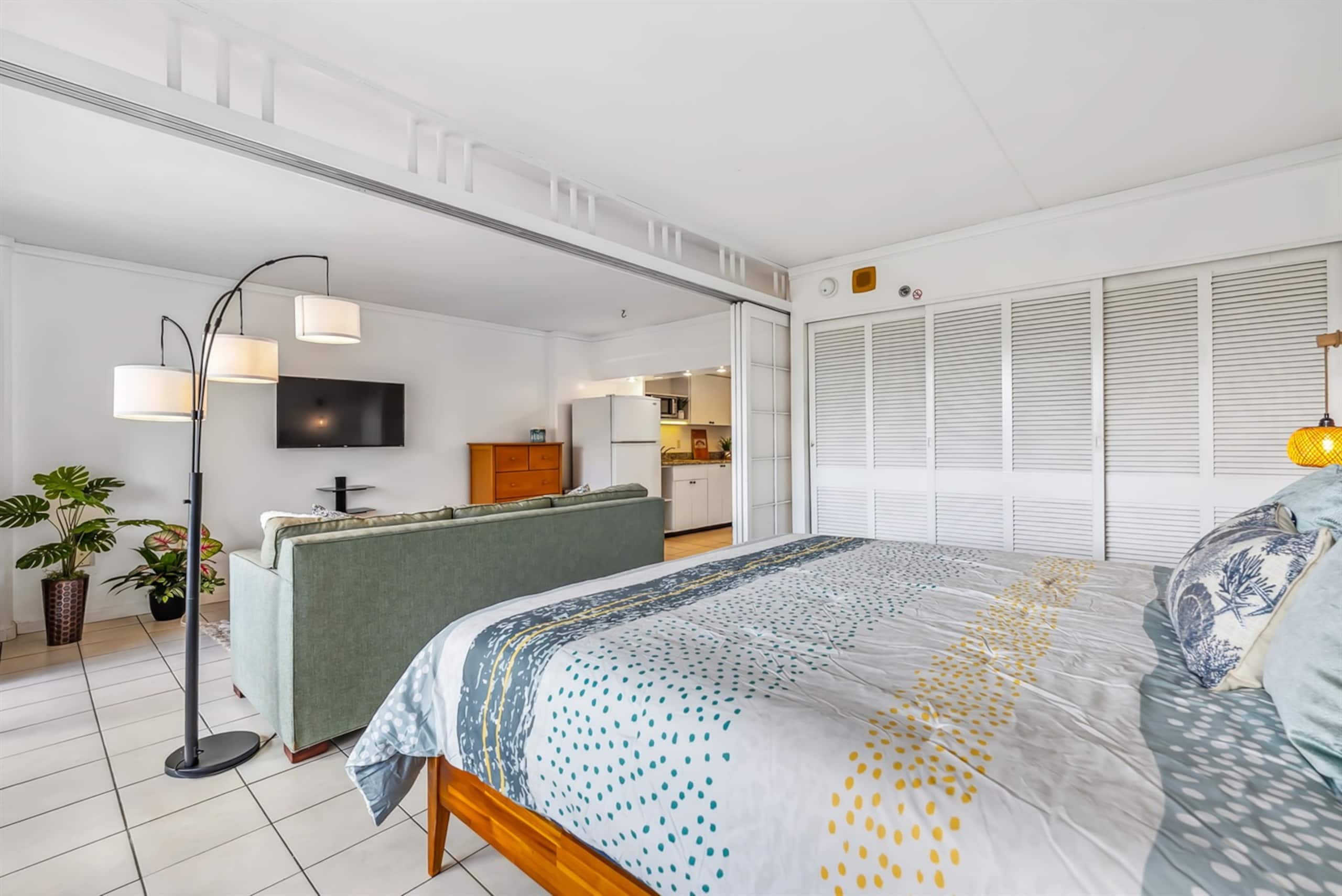 Condo in Honolulu · ★5.0 · 1 bedroom · 2 beds · 1 bath - Image 12