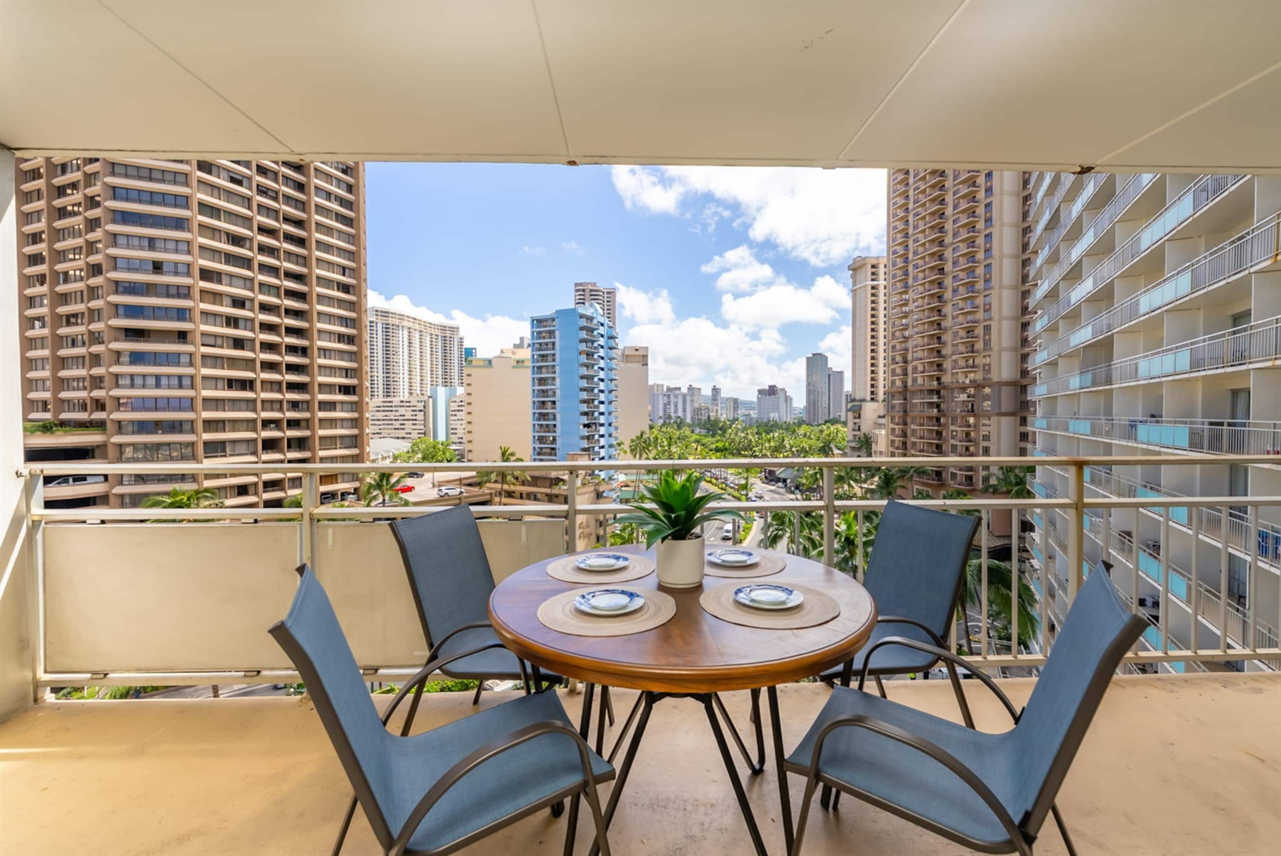 Condo in Honolulu · ★5.0 · 1 bedroom · 2 beds · 1 bath - Image 20