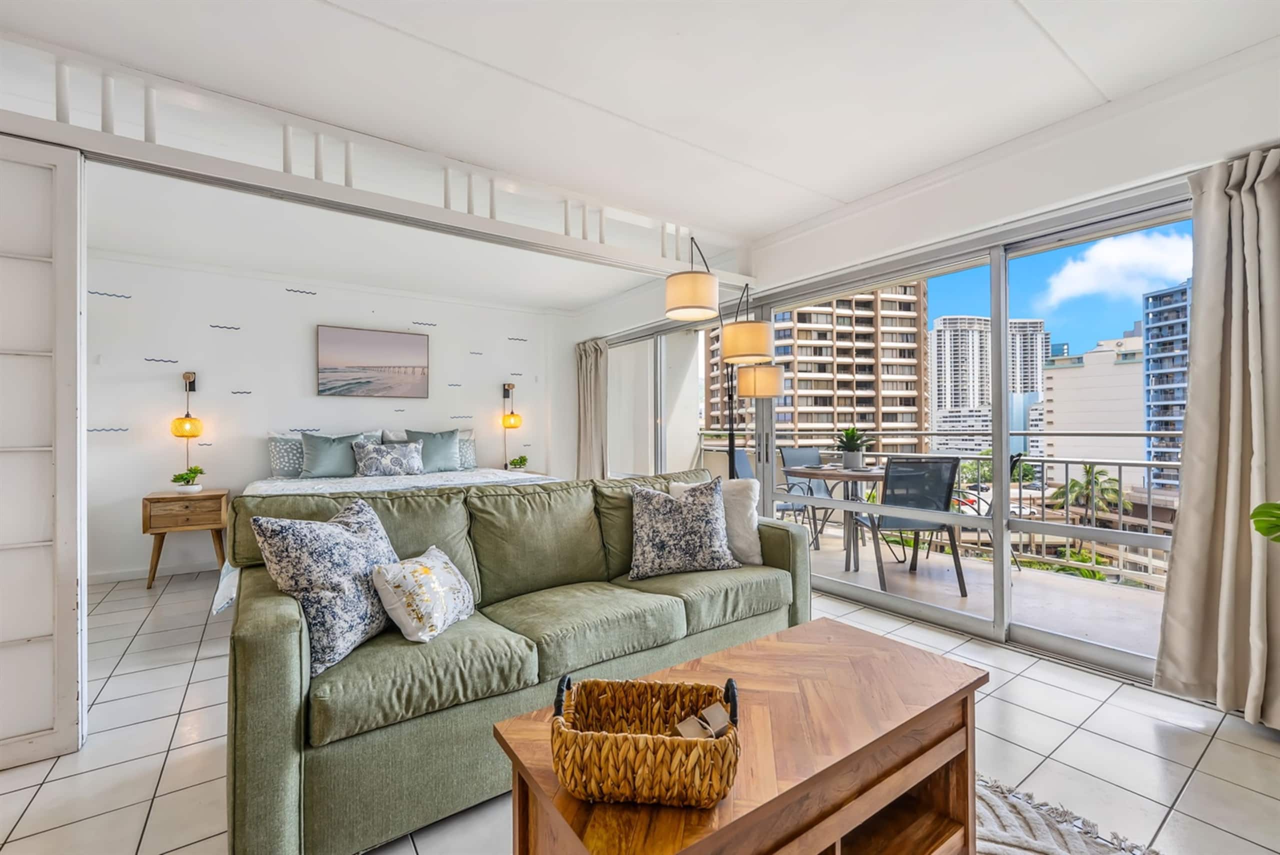 Condo in Honolulu · ★5.0 · 1 bedroom · 2 beds · 1 bath - Image 11
