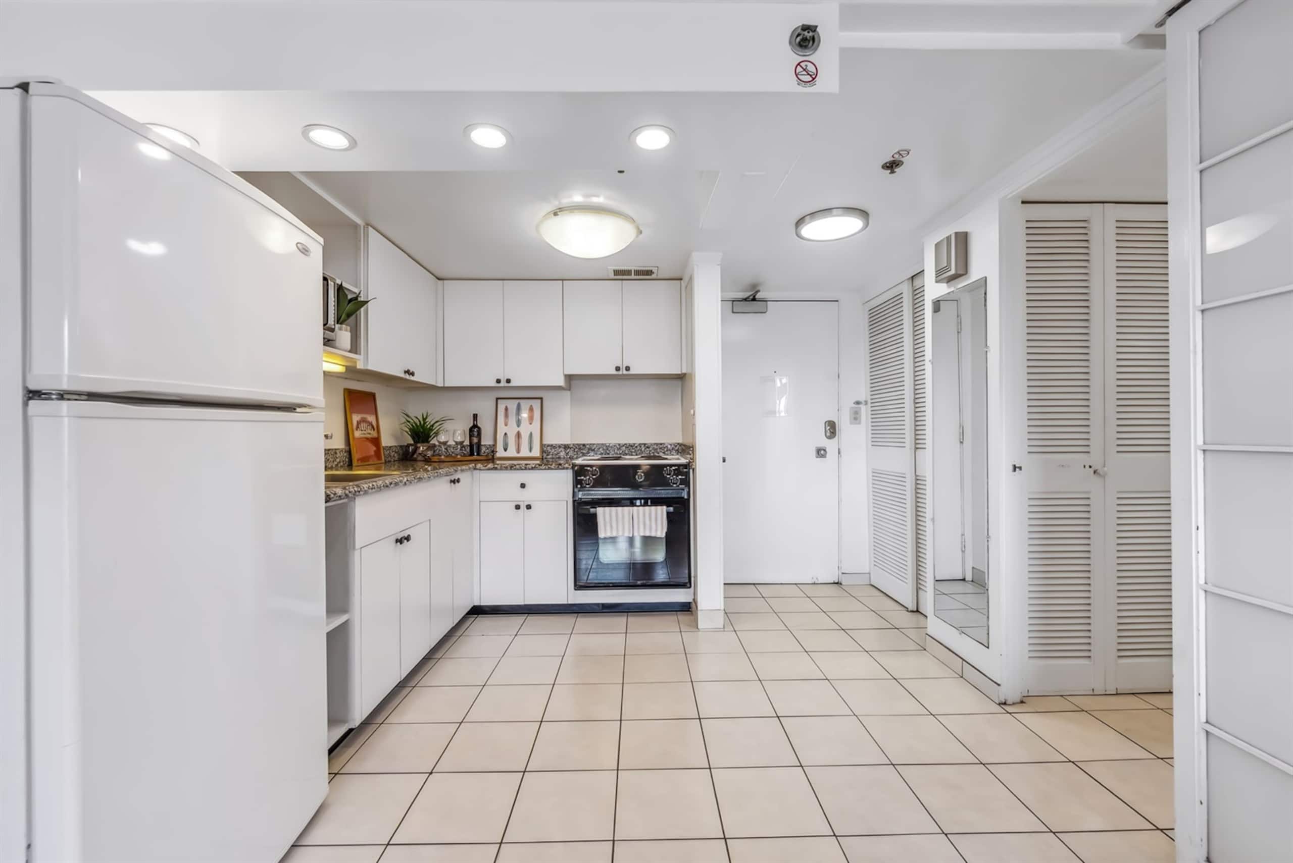 Condo in Honolulu · ★5.0 · 1 bedroom · 2 beds · 1 bath - Image 9